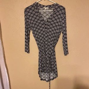 Tie dress or shirt with leggings